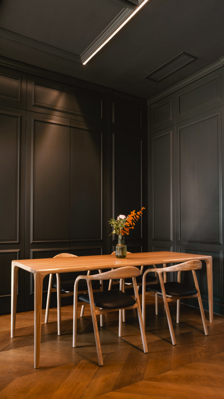 Banner LUXURY DESIGN
FURNITURE
MADE TO LAST