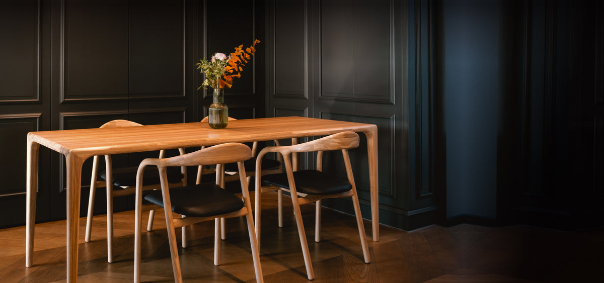 Banner LUXURY DESIGN
FURNITURE
MADE TO LAST